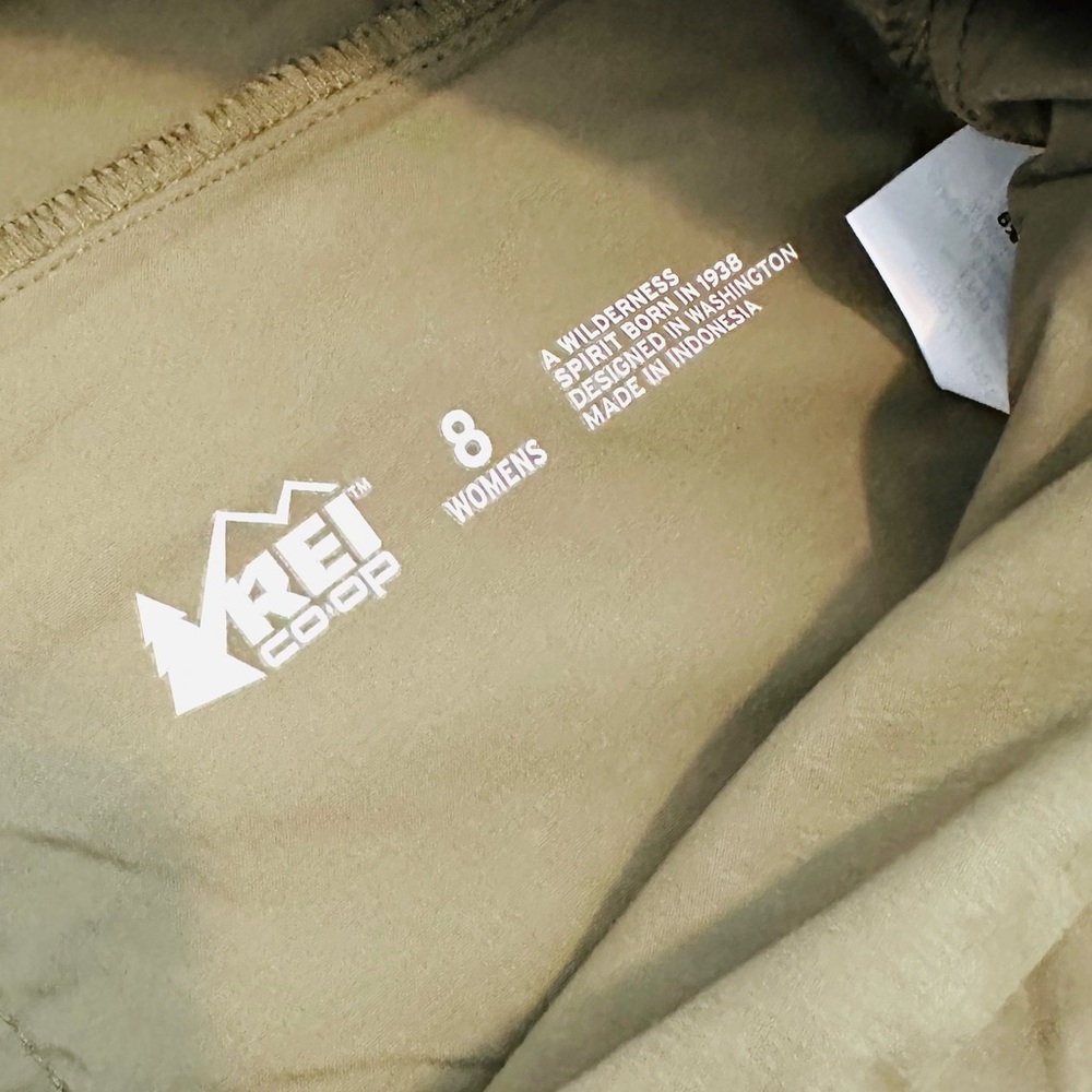 REI Co-op Women’s Green Hiking Pants Size 8 - Picture 3 of 5